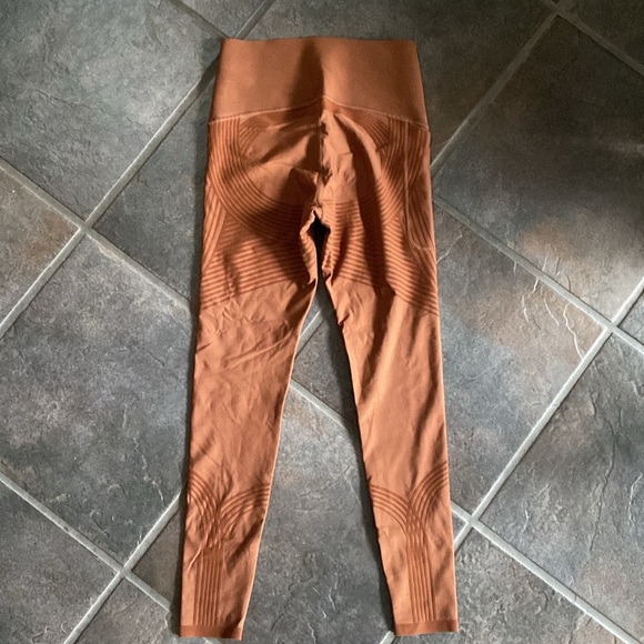 Women’s Fanka size small leggings - Picture 2 of 11